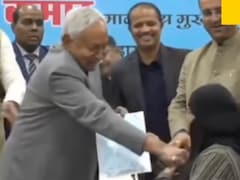 Nitish Kumar Pulls Down Doctor's Hijab, Opposition Questions Mental State