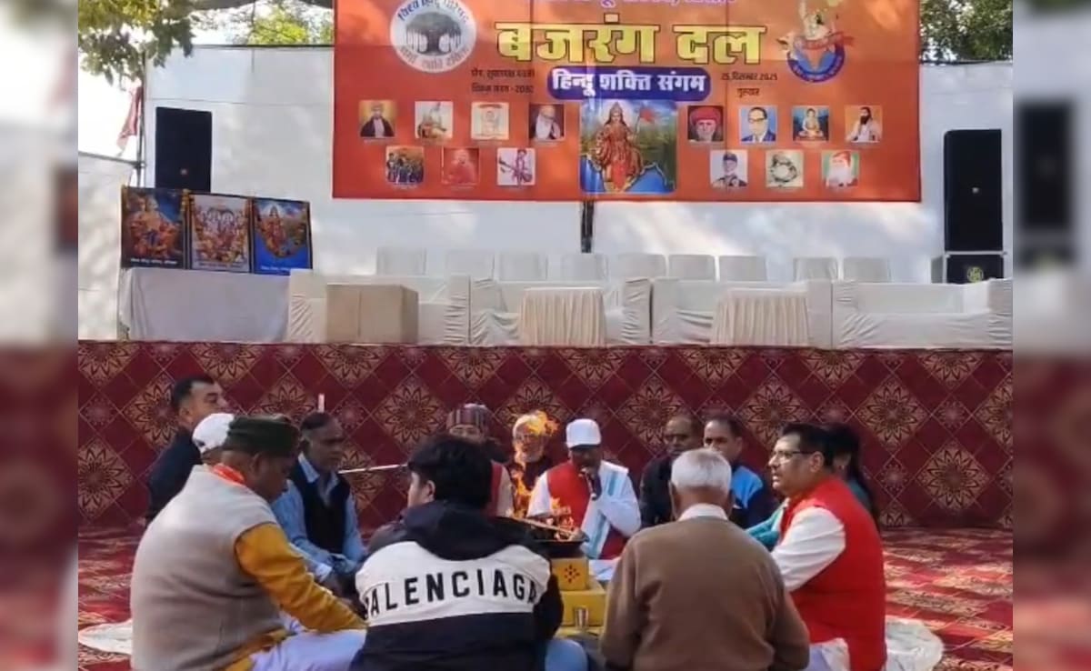 On Christmas, Hanuman Chalisa Recitation At Park Right Across Church In Haryana