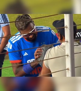 Hardik Pandyas Six Injures Cameraman During 5th South Africa T20I. What He Did Next Wins Hearts - Video