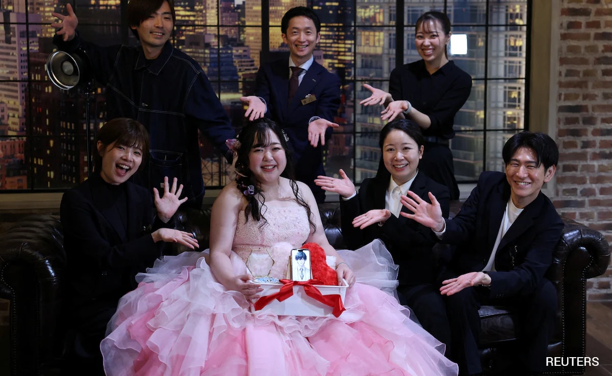 AI Romance Blooms As Japan Woman Weds Virtual Partner Of Her Dreams