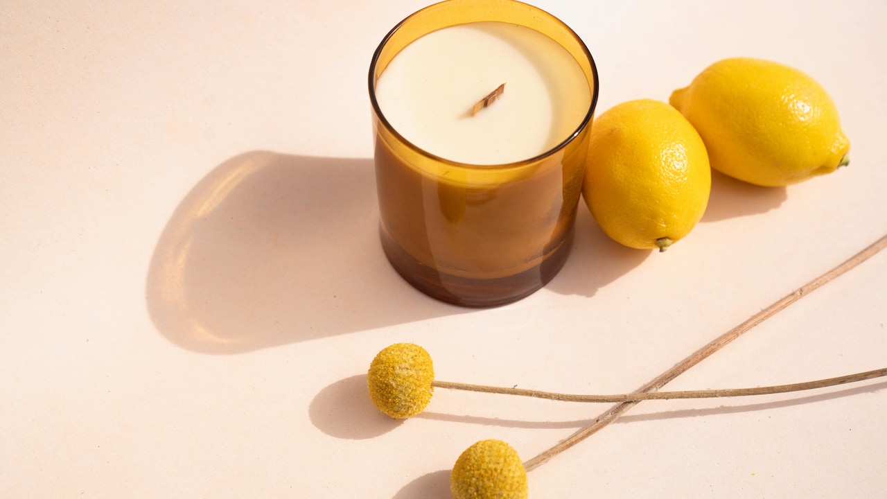 Aroma Candle Buying Guide: Wax Type, Throw And Burn Time Explained In A Simple Manner.
