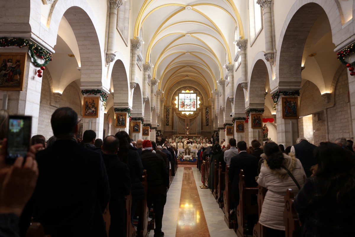 Pics: Bethlehem Holds First Christmas Celebrations After 2 Years Of Gaza War