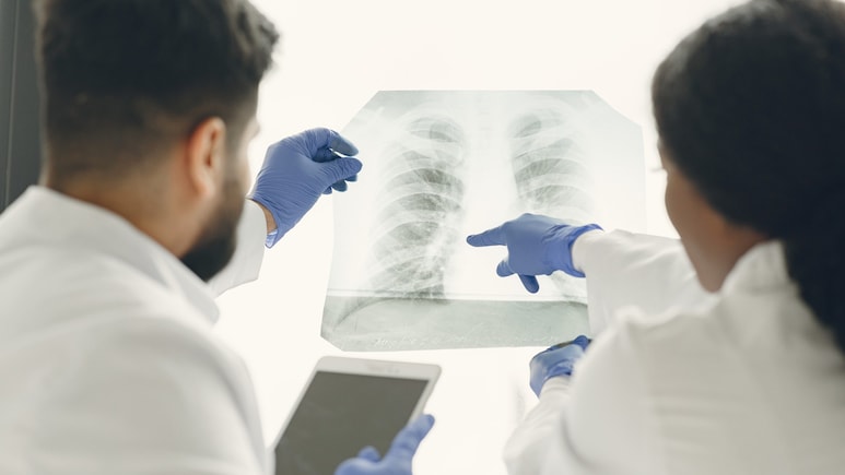 There's Now A Blood Test That Can Detect Lung Cancer In Real Time, Here's How