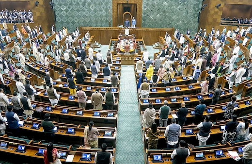 Parliament Session LIVE: संसद के शीतकालीन सत्र का दूसरा दिन आज, आज भी होगा हंगामा या चलेगा सदन?