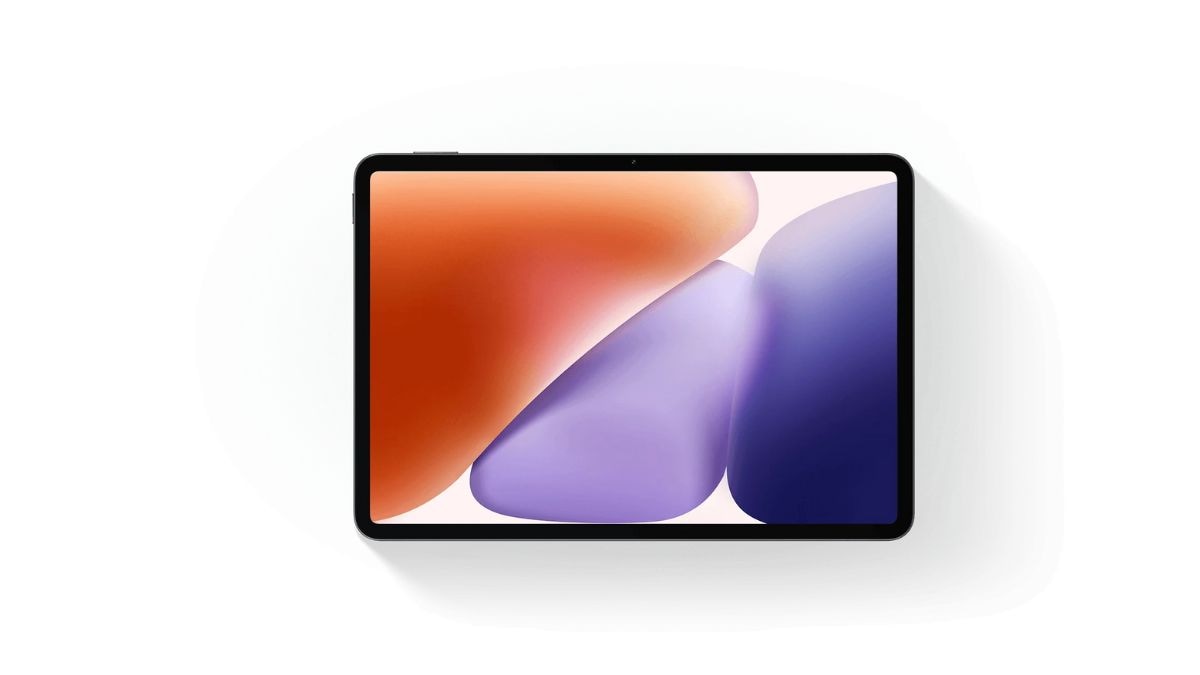 A 144Hz refresh rate makes scrolling and gaming ultra-smooth.