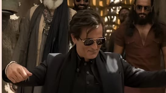 रणवीर सिंह की धुरंधर के विलेन बनकर भी एक्टिंग के हीरो बन गए अक्षय खन्ना, जानें कितनी मिली फीस | Akshaye Khanna Dhurandhar Fees actor paid in Crores Outshines Everyone With His