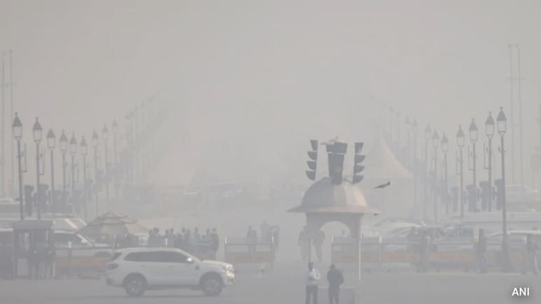228 Flights Cancelled Due To Dense Smog In Delhi