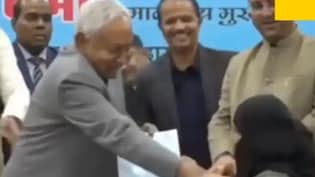 नुसरत परवीन को झारखंड सरकार ने नौकरी का ऑफर दिया, नीतीश के हिजाब हटाने से चर्चा में आई थीं