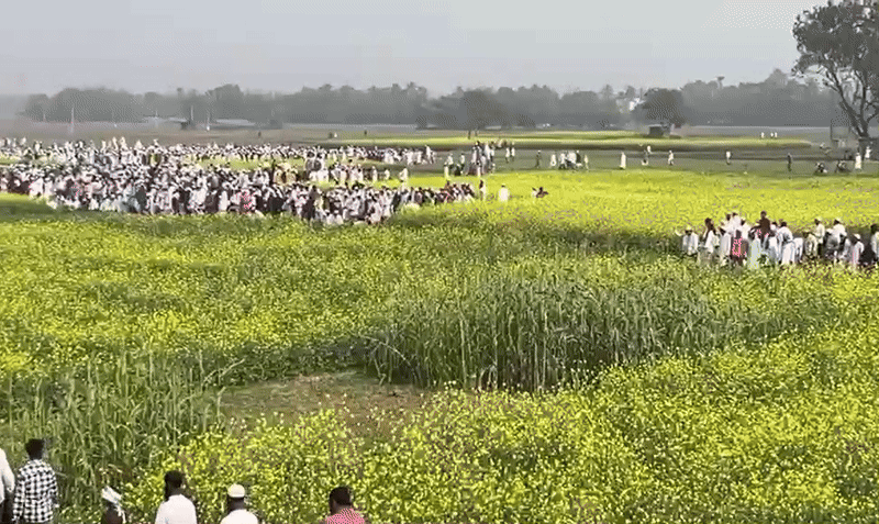 'हमें शबाब मिलेगा', हुमायूं कबीर के बाबरी वाले प्लॉट में जुमे की नमाज में उमड़ी हजारों की भीड़