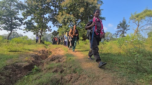 नक्सलियों से बोले विजय शर्मा-पुनर्वास के लिए आओ या जवानों के हाथ से लिखवाओ अपनी कहानी