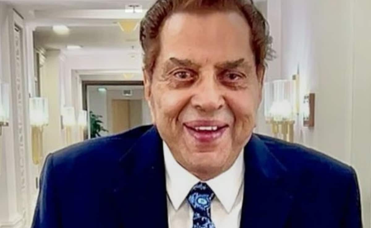 धर्मेंद्र के अलावा 24 नवंबर को ही इस हिट फिल्म मेकर का भी हुआ था निधन, साथ में दी थी एक हिट फिल्म