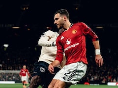 Manchester United Rue Missed Chance In West Ham Draw
