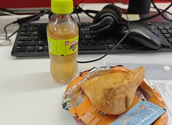 Candidate Given Samosa And Cold Drink At Job Interview, Internet Reacts
