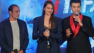 When Karan Johar Joked Akshaye Khanna 'Would Turn Down An Oscar' If He Got It On A Weekend