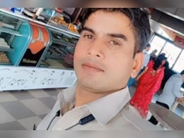 पुलिसकर्मी का शव अज्ञात समझकर दफनाया, 15 दिन बाद कब्र से निकालकर राजकीय सम्मान के साथ किया अंतिम संस्कार