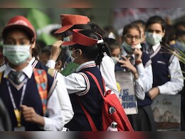 दिल्ली में प्रदूषण पर स्कूल बंद रहें या खुले? अमीर vs गरीब की दलील पर जानें सुप्रीम कोर्ट ने क्या कहा