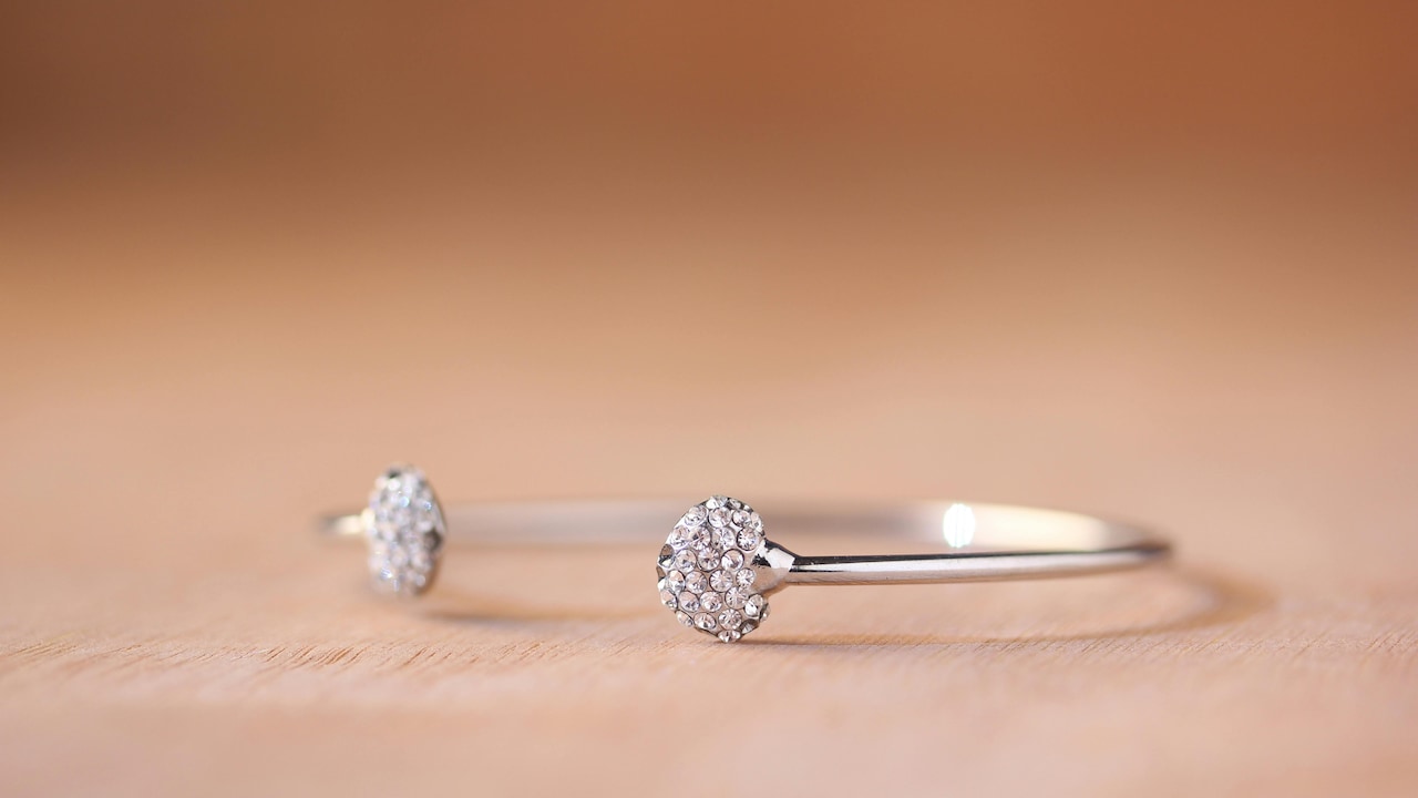 Top Silver Bracelets for Women That Add Effortless Elegance to Any Outfit