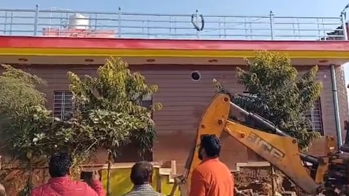 Rajasthan: RAC के जवान के मकान पर चला बुलडोजर, नाबालिग से छेड़छाड़ के बाद है फरार
