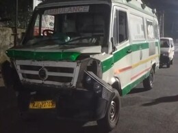 बांसवाड़ा: मरीज लेकर जा रही दो एंबुलेंसों में आमने-सामने टक्कर, सड़क पर मची अफरा-तफरी