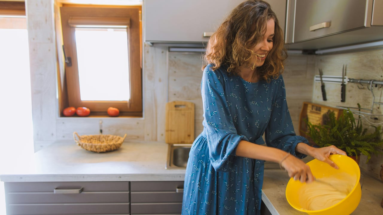 Glass vs Steel vs Silicone Bakeware: Which Is Best For Home Baking? Glass vs Steel vs Silicone Bakeware: Which Is Best For Home Baking?