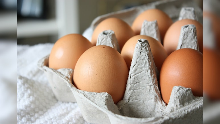 पाकिस्तान में कितने रुपये में मिलते हैं एक दर्जन अंडे? जान लीजिए जवाब
