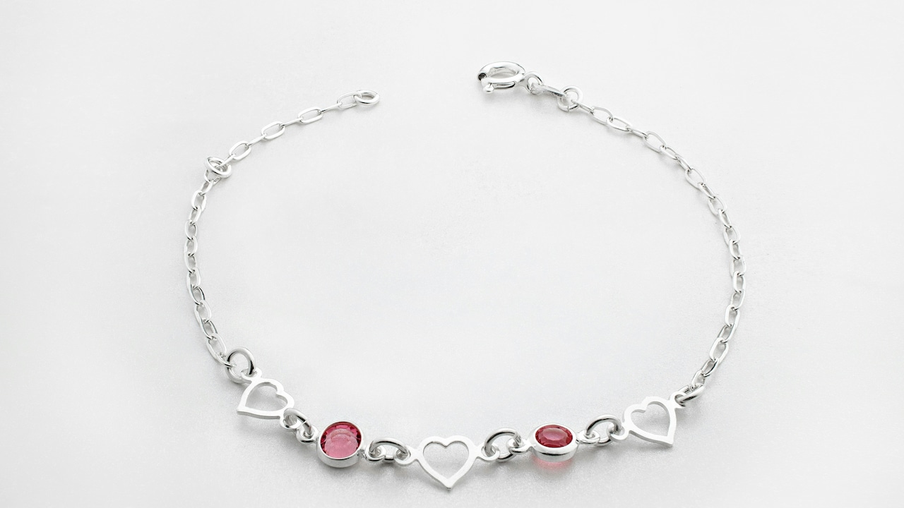 What To Check For Before Buying Chunky Cuff Bracelets That Dig In