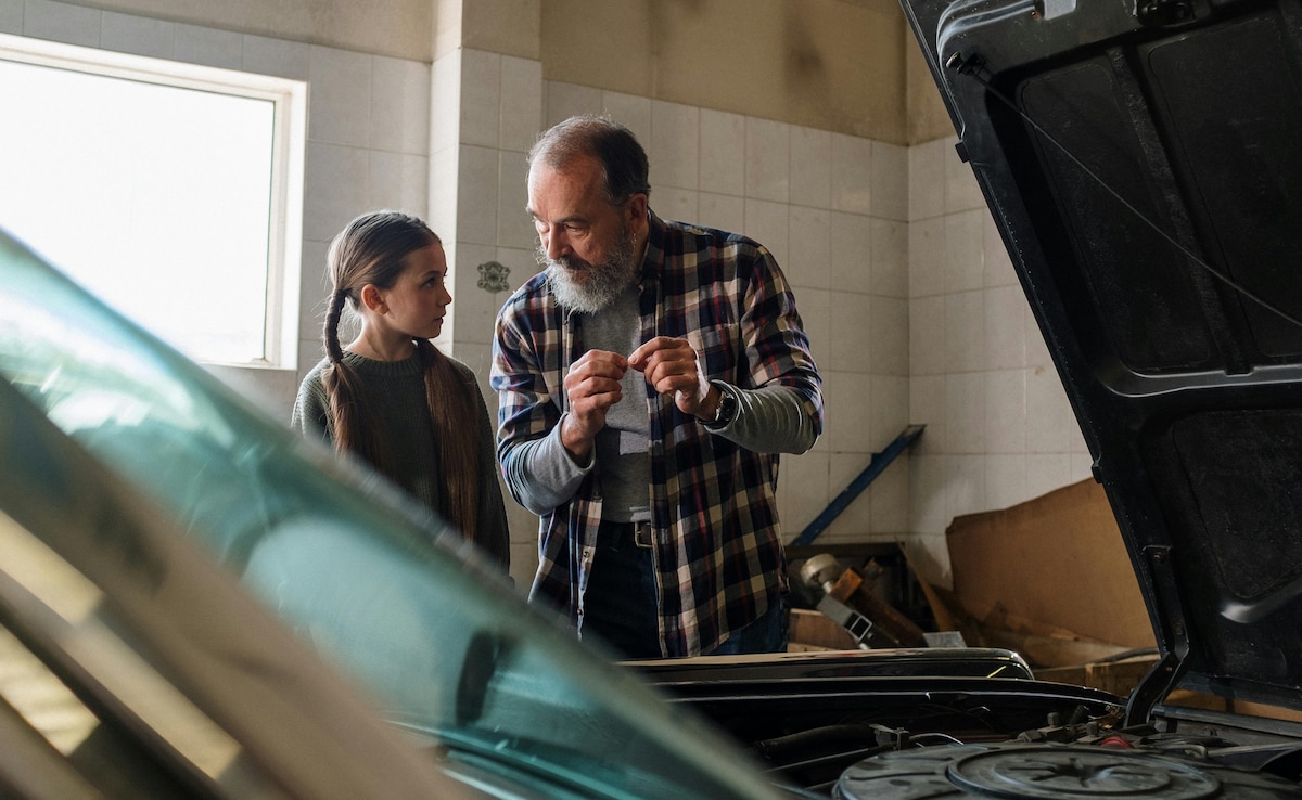 Man Reveals How The Car He 'Regretted' Buying Saved His Daughter's Lungs Man Reveals How The Car He 'Regretted' Buying Saved His Daughter's Lungs