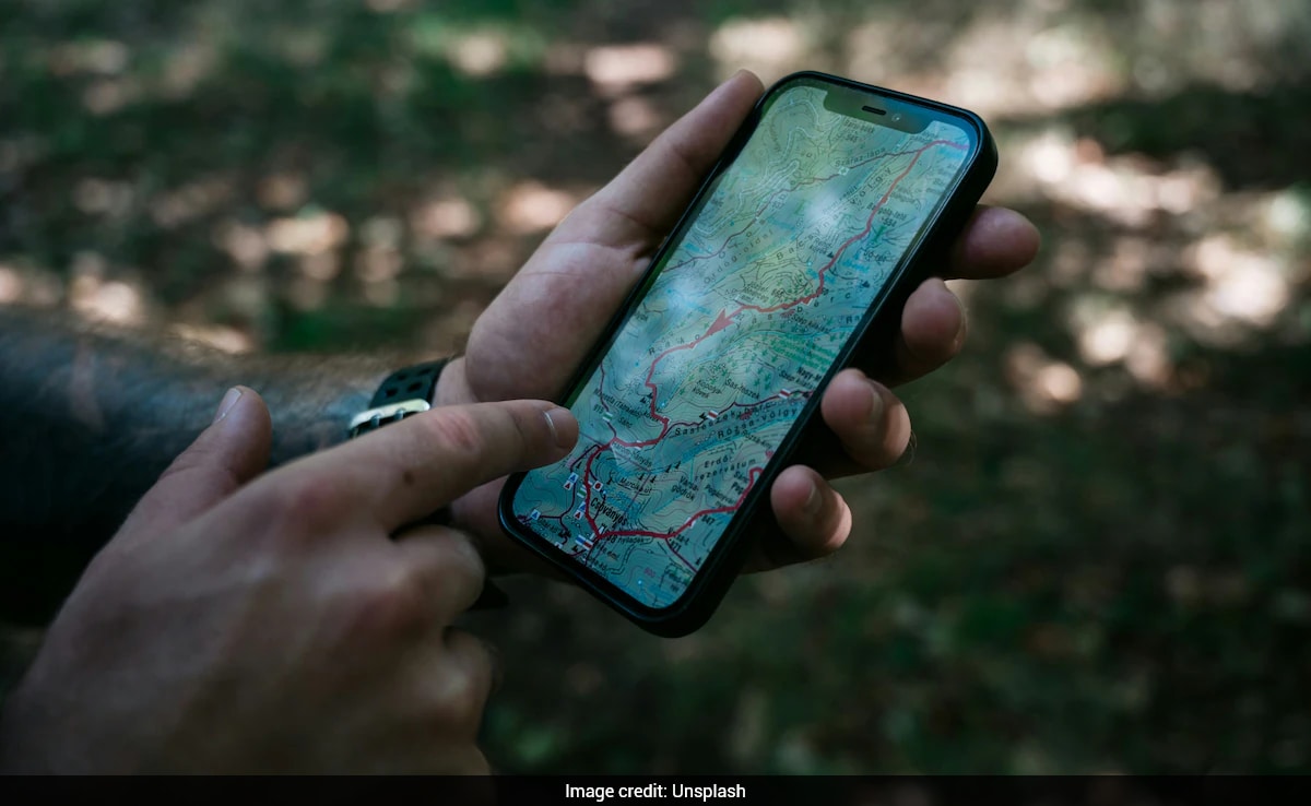 दुबई के नागरिकों के फोन पर आया अलर्ट मैसेज, सुरक्षित स्थान पर जाने का आग्रह