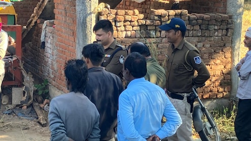 अनूपपुर में सिर कुचलकर डबल मर्डर, बरामदे में था खून ही खून; बेटे ने सुबह-सुबह माता-पिता को देखा तो...