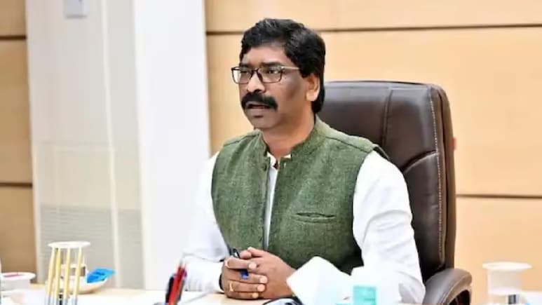 हजारीबाग: क्रिकेट खेल रहे बच्चे की बेरहमी से पिटाई, CM के निर्देश के बाद आरोपी गिरफ्तार