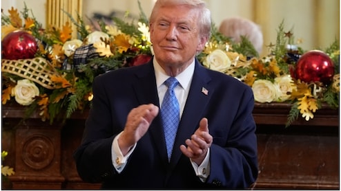 Trump Travel Ban 20 Countries: ट्रंप ने खींची नई 'ग्लोबल वीजा लाइन', 20 और देशों पर बैन; फिलिस्तीनी अथॉरिटी समेत 5 देशों के लिए US के दरवाजे बंद!