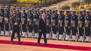 Guard Of Honour At Rashtrapati Bhavan For Putin, PM Modi Present