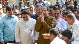 BMC Election 2026 Shivsena UBT Candidate List: ठाकरेंच्या शिवसेनेचे 60 उमेदवार जाहीर, 5 अल्पसंख्यांकांनाही संधी