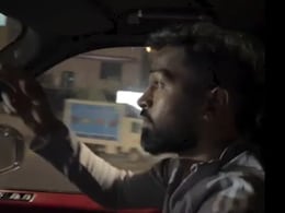 मैदान में फ्लाइंग किस, जीत के बाद आधी रात को गर्लफ्रेंड के साथ ड्राइव पर निकले हार्दिक पांड्या, वीडियो वायरल