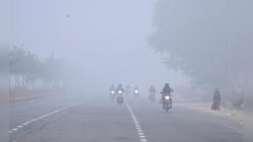 MP में ठंड का कहर,ट्रेनों की रफ्तार हुई धीमीं, कलेक्टर ने जारी की एडवाइजरी&nbsp;