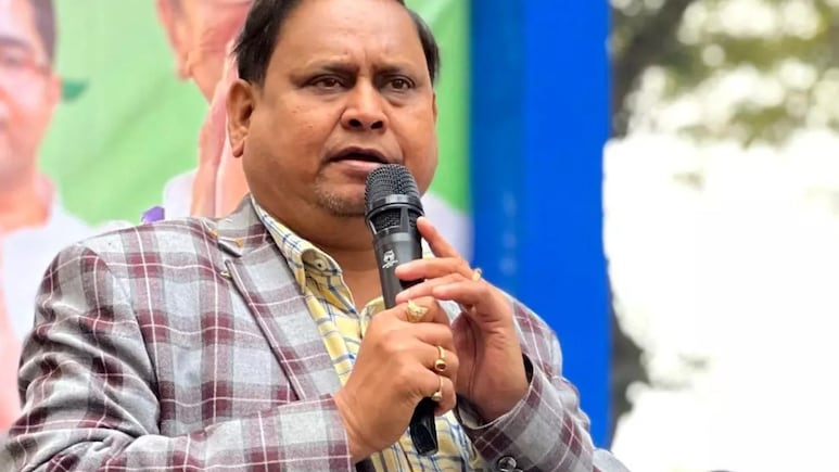 'दो गुलाब' या फिर 'टेबल' निशान.. चुनाव आयोग हुमायूं कबीर की पार्टी के लिए क्या देगा सिंबल?