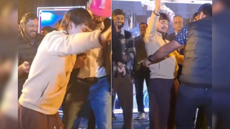 Video: 'हिलेला आरा डिस्ट्रिक्ट...' SMAT 2025 जीतने के बाद ईशान किशन का जबरदत डांस, ठुमके देख दीवाने हुए फैन्स