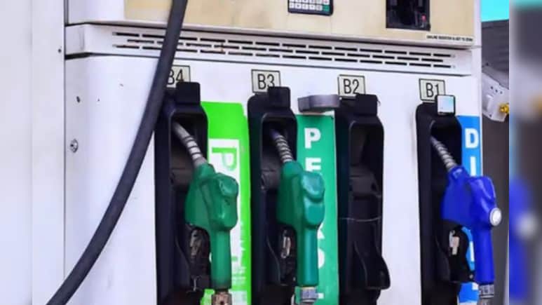 &nbsp;पेट्रोल और डीजल की भी होती है एक्सपायरी डेट, इतने दिन से ज्यादा ना करें स्टोर; हो सकते हैं ये बड़े नुकसान