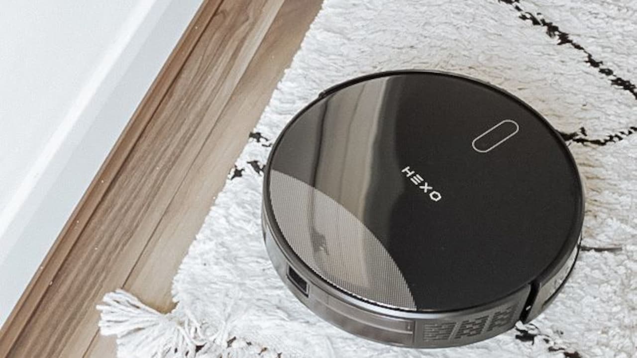 Why Your Robot Vacuum Keeps Getting Stuck? Fixes You Must Know Why Your Robot Vacuum Keeps Getting Stuck? Fixes You Must Know