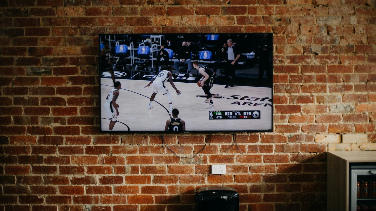 Best High-End Smart TVs On Flipkart Buy Buy Sale With Huge Price Cuts