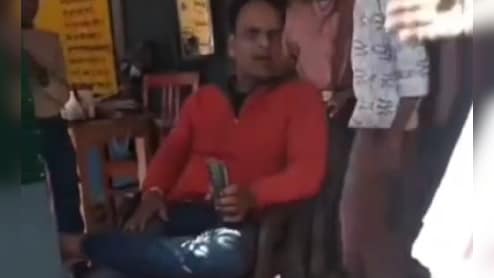 मिड-डे-मील में एक्सट्रा रोटी मांगने पर प्रधानाचार्य ने छात्र को बेरहमी से पीटा, शिकायत लेकर आए ग्रामीणों से कहा- सस्पेंड करवा दो