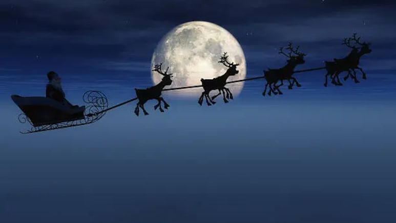 How Santa Claus's Sleigh Became The World's Most Tracked Flight This Year