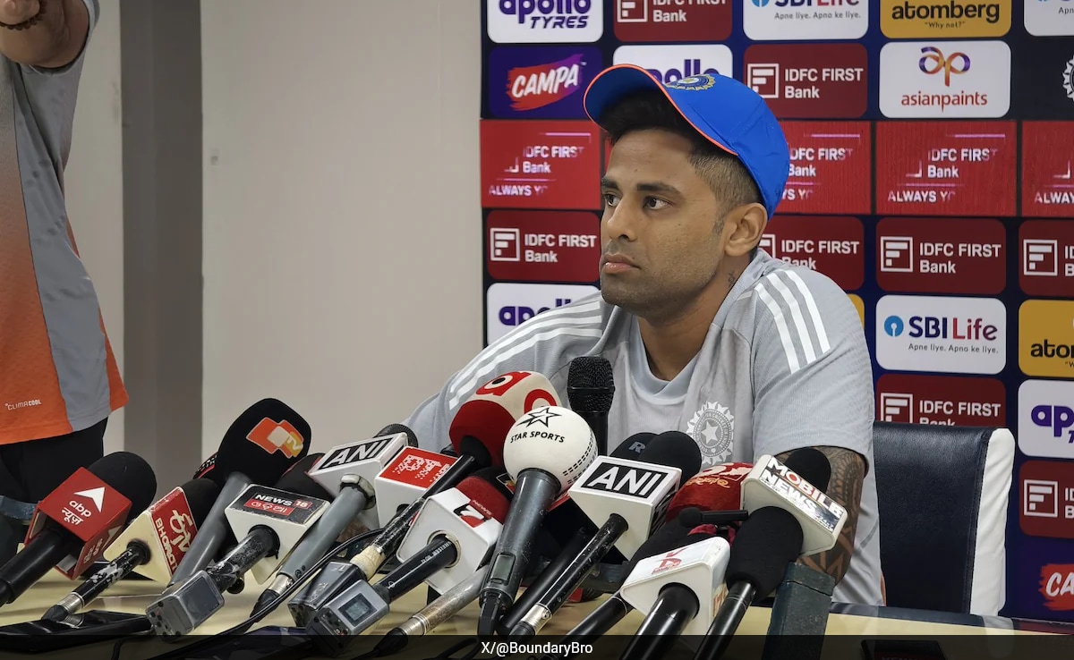 IND vs SA 1st T20I: पूरे मौके दिए... कप्तान सूर्यकुमार यादव ने संजू सैमसन के बैटिंग ऑर्डर को लेकर दिया बड़ा बयान