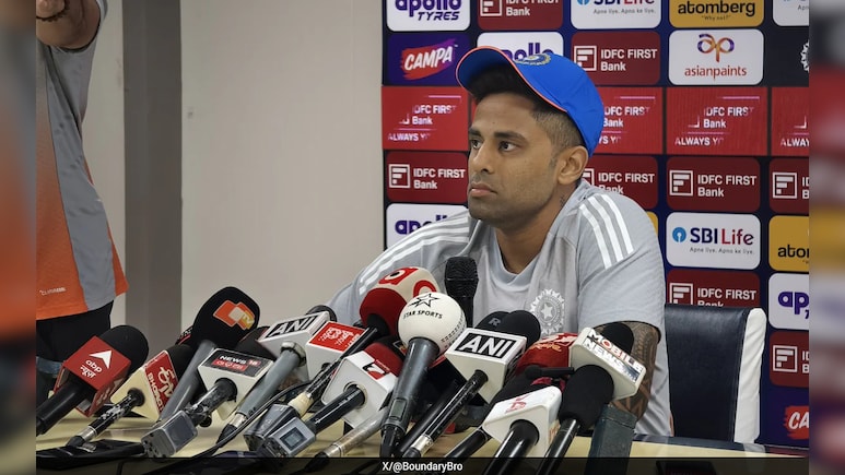 IND vs SA 1st T20I: 'पूरे मौके दिए...' कप्तान सूर्यकुमार यादव ने संजू सैमसन के बैटिंग ऑर्डर को लेकर दिया बड़ा बयान