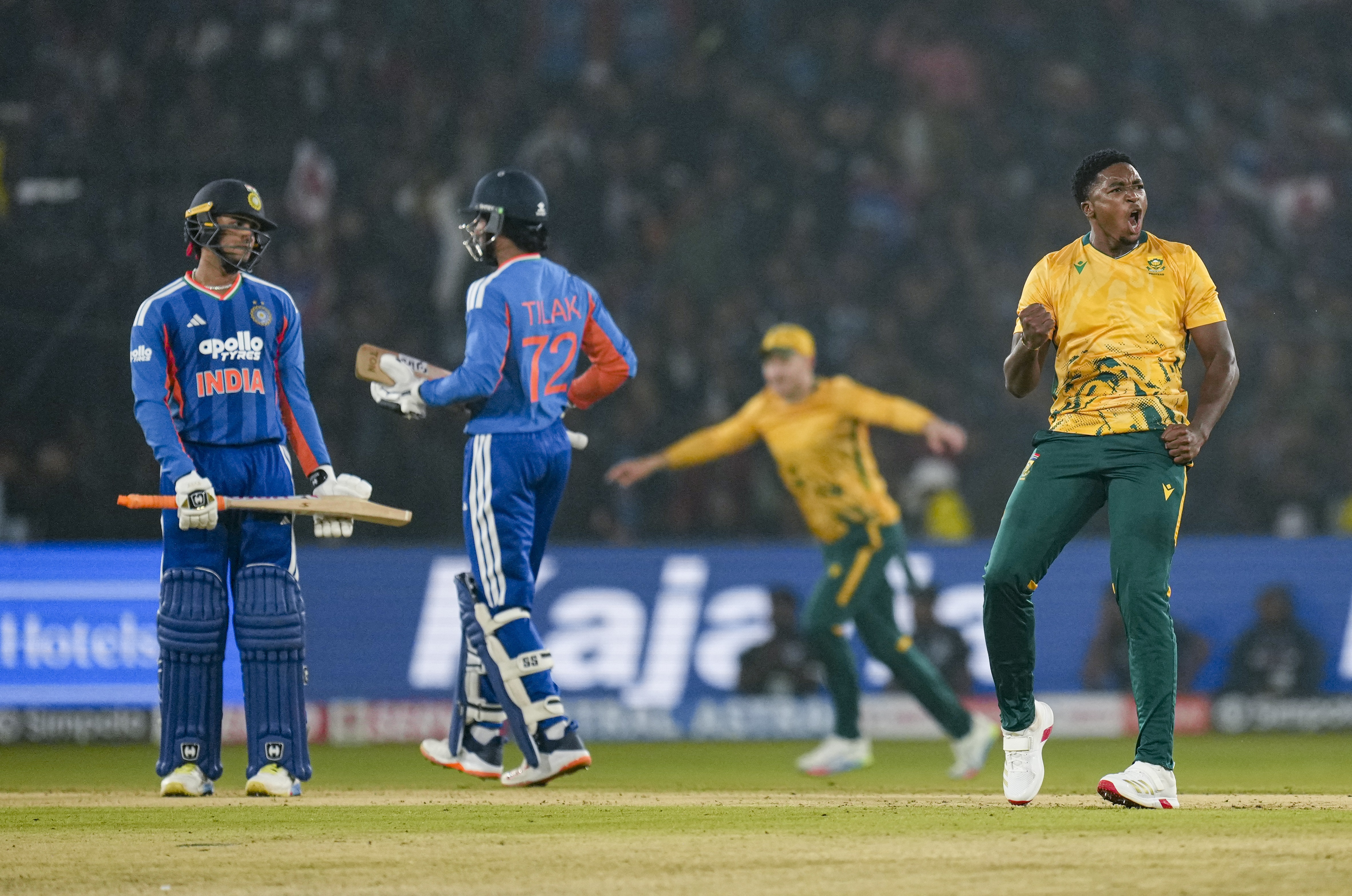 IND vs SA Match Live Score: हार्दिक पांड्या की विस्फोटक बल्लेबाजी, भारत 150 के स्कोर के करीब