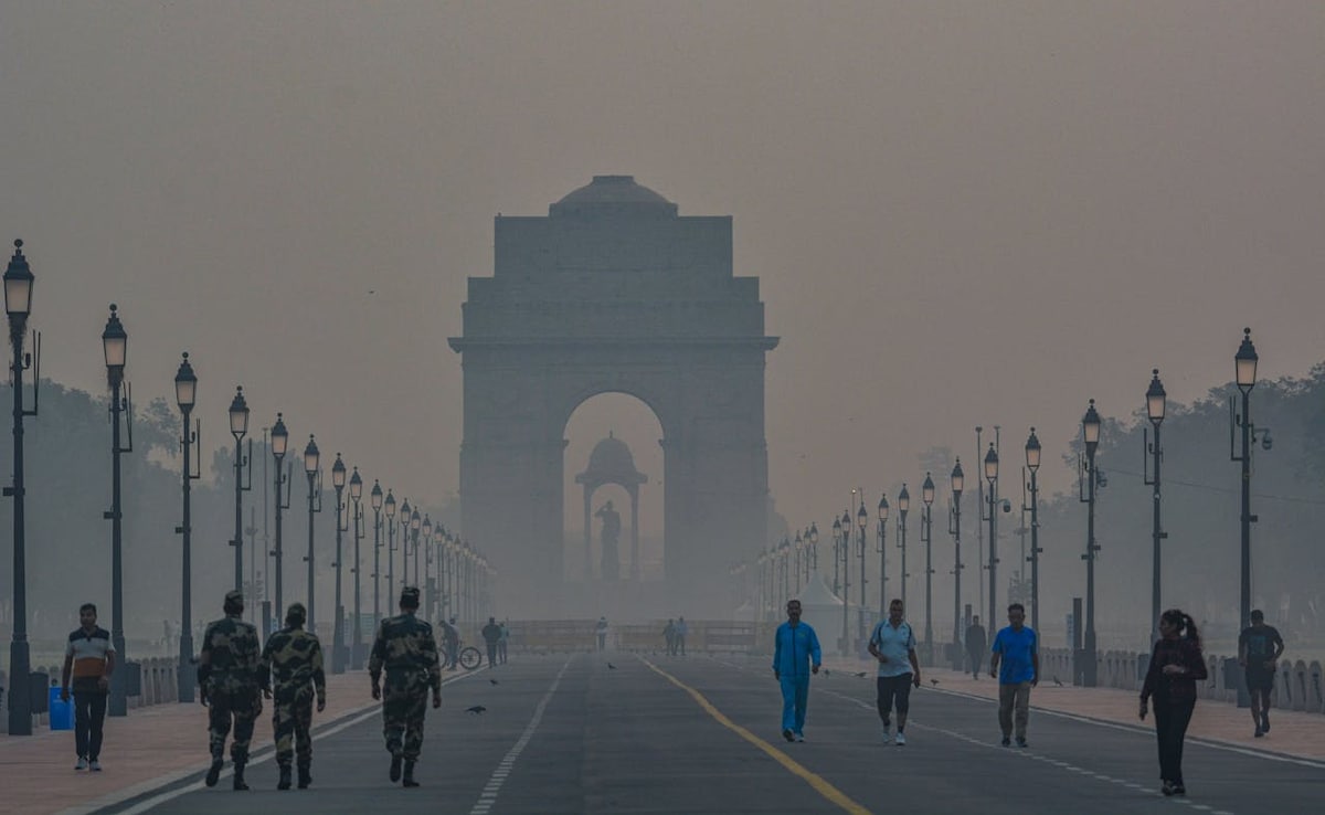 Heavy Fog In North India, Delhi: How It Affects Your Health And What to Do