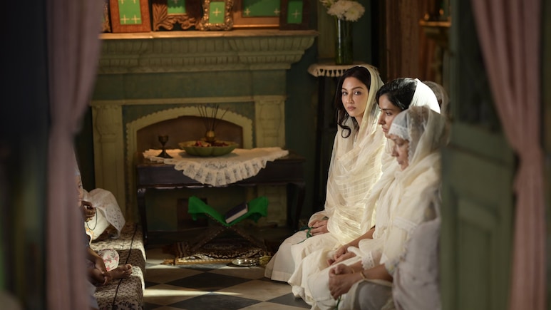 'बेटे की मौत' से धुरंधर एक्ट्रेस का टूटा था दिल, शेयर किया पोस्ट, लिखा- मेरी ऐसी किस्मत नहीं थी!