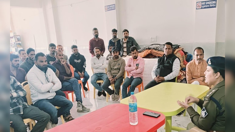 होटल कांड के बाद कुबेरेश्वर धाम में संचालकों को पुलिस की सख्त चेतावनी, कर्मचारियों का थाने में कराएं सत्यापन