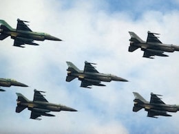 Turkish Fighter Jet F-16 Crashes Shortly After Takeoff, Pilot Killed