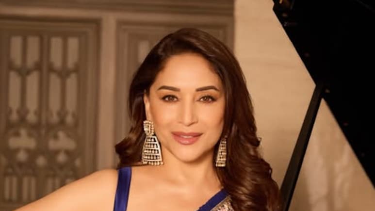 Madhuri Dixit Recalls Being Booed When She Performed Kathak At IIT Bombay: "They Were Throwing Things, I Got Scared"